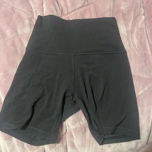 Black Lululemon 6” Align short